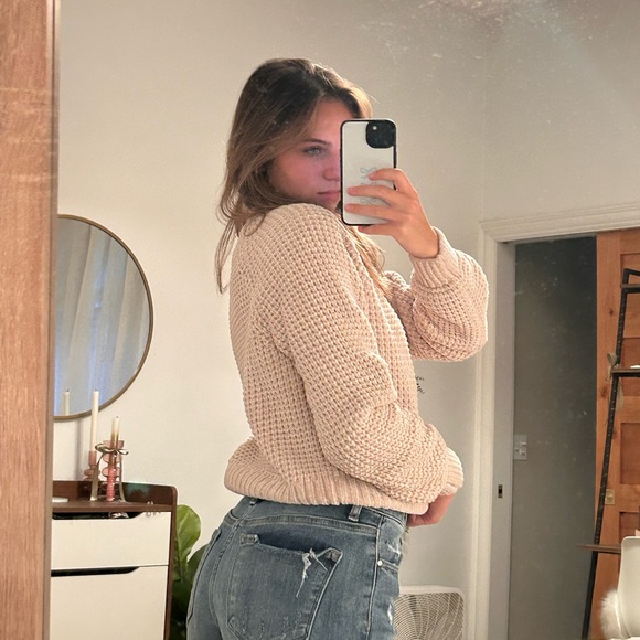 Divided Small Tan Sweater!! <3 - Picture 4 of 5